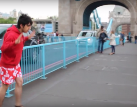 Virales Video „Mann springt von einer Brücke“