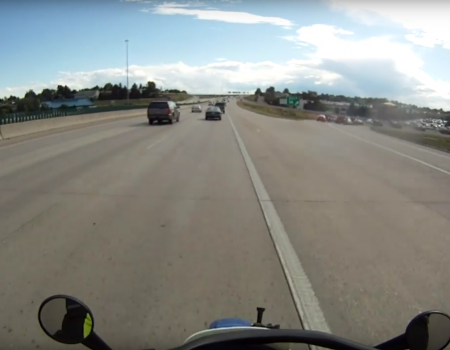 Virales Video „Vollbremsung auf der Autobahn wegen einem Entenlauf“