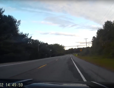 Virales Video „Motorhaube öffnet sich während der Fahrt“ #dashcam