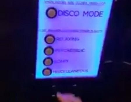 Virales Video „Disco-Aufzug – Aufzug mit Spezialeffekten“
