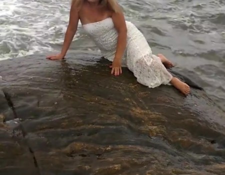 Virales Video „Posen wie Ariel die Meerjungfrau“ erreicht mehr als 2,4 Millionen Klicks