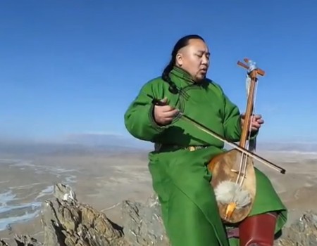 Virales Video „Neuer Partysong aus der Mongolei“