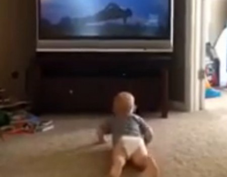 Virales Video „Baby Rocky mit ein paar Trainingsübungen“