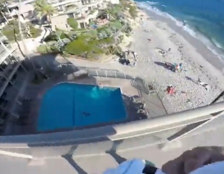 Virales Video „In den Pool springen vom 6. Stock“