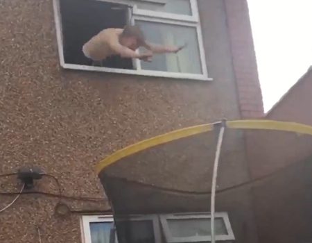 Virales Video „Kopfsprung vom Fenster auf’s Trampolin“