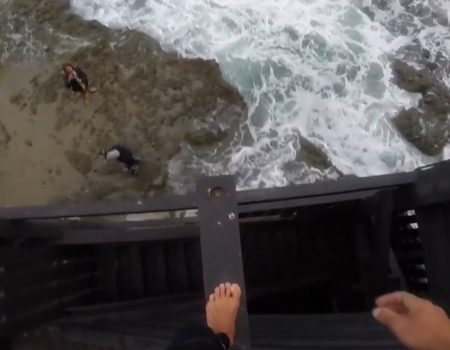Virales Video „Abenteuerlicher Sprung ins kalte Wasser hätte tödlich enden können“