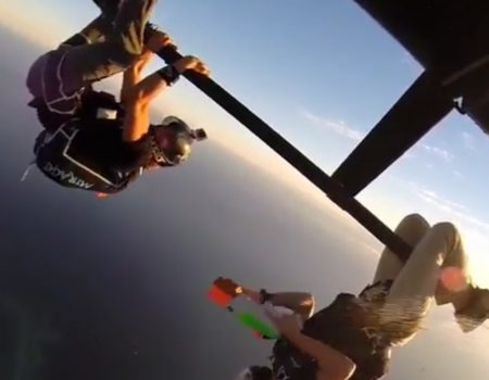 Virales Video „Wasserpistolen-Schlacht auf einem Helikopter des Extremsportlers Griffin Turner“