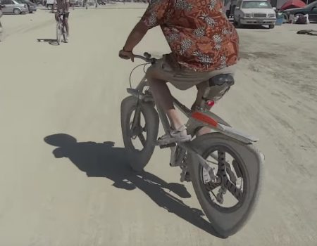Virales Video „Erfinder des Triangle Bikes pfeift auf Patente und macht sein eigenes Ding“