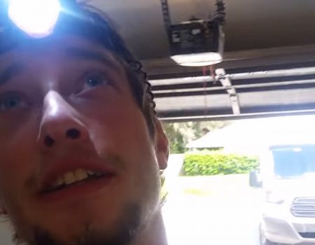 Virales Video „Arbeiter aus Plant City findet geheimen und abgefahrenen Raum über einer Garage mit Toilette und Pizzaresten“
